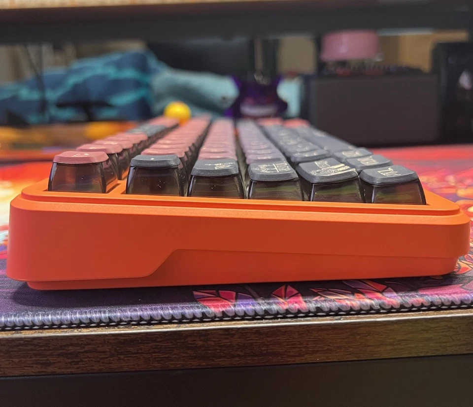 Custom 75% Wireless Mechanical Keyboard | AK820 MAX | Tactile Baby Racoon 2.0 - Image 4 of 4