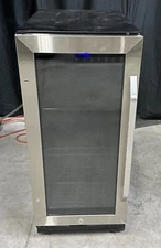 Avanti BCA3115S3S 15" Beverage Center with Digital Temperature Controls