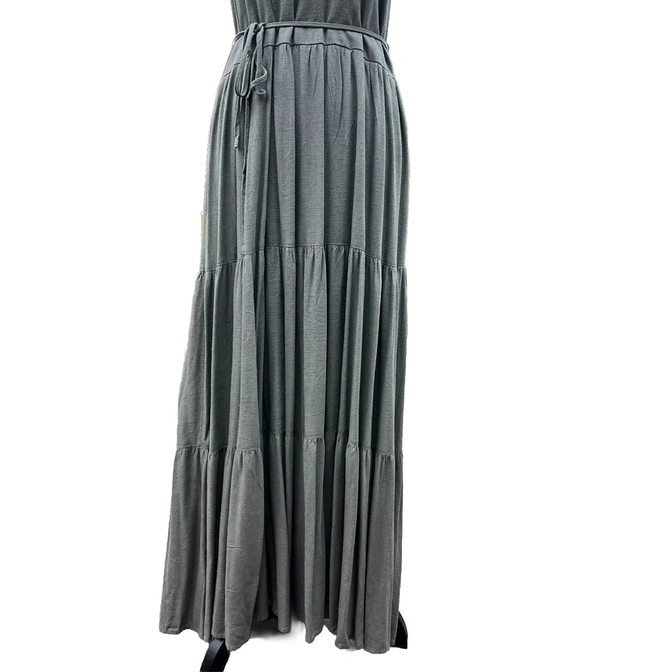 Maxi Vestido Wynona $188 Espléndido Para Mujer Verde Oliva Lino Cuello en V Talla XS En Niveles Foto 3 de 4