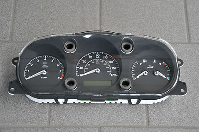 Jaguar XJ8 X350 V8 4.2L USA Kombiinstrument Tacho cluster speedometer 5W9310849