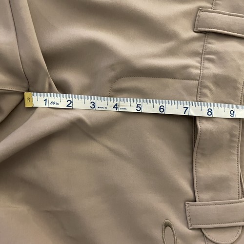 Oakley Womans Golf Shorts Bermuda Hiking Walking 8 Khaki Tan Flat Front Mid-Rise - Picture 17 of 18