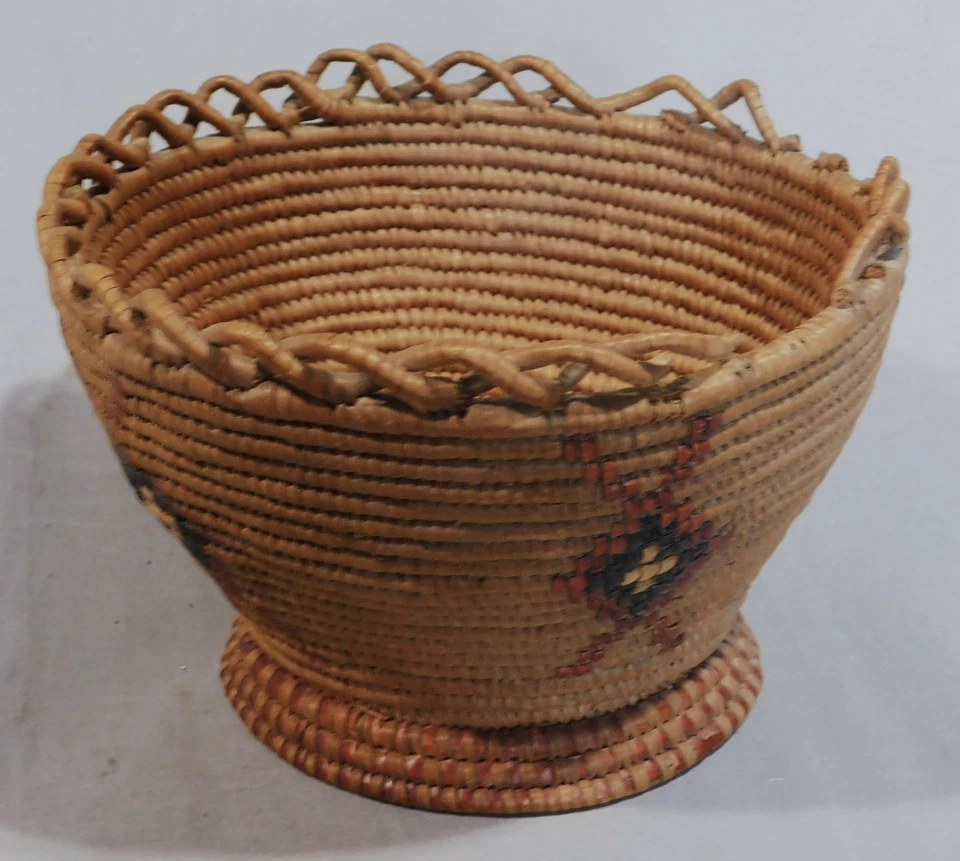 Raro Antiguo Nativo Americano Nisqually Cesta ca 1900 borde ondulado abierto Salish Foto 4 de 4