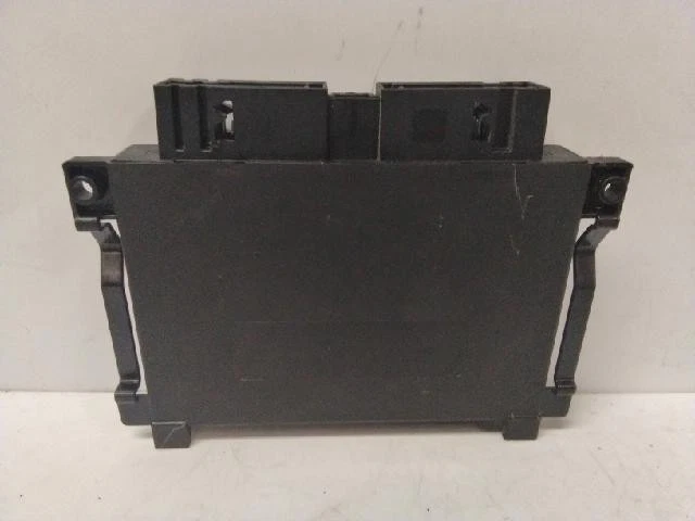 Mercedes-Benz A180 2015 BlueEFFICIENCY otro módulo A2469003114 Foto 3 de 4