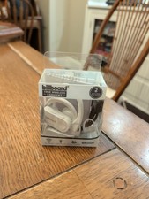 Billboard True Wireless Bluetooth Earhooks Built-In Mic Controls White