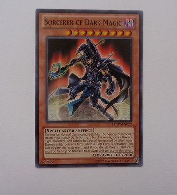 Sorcerer Of Dark Magic LCYW-EN029 (Common, Unlimited, Lightly Played / LP)