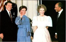 1981, President RONALD REAGAN & Egyptian President Anwar Sadat Postcard