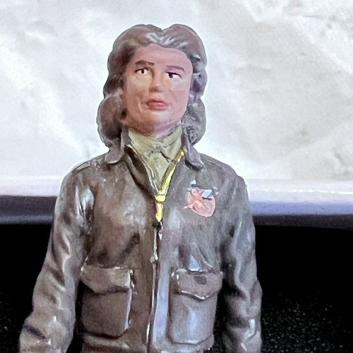 W Britain The Aviators 10105 U.S.A.A.F. WASP Service Pilot 1943-45 1/30 Figure - Picture 3 of 14