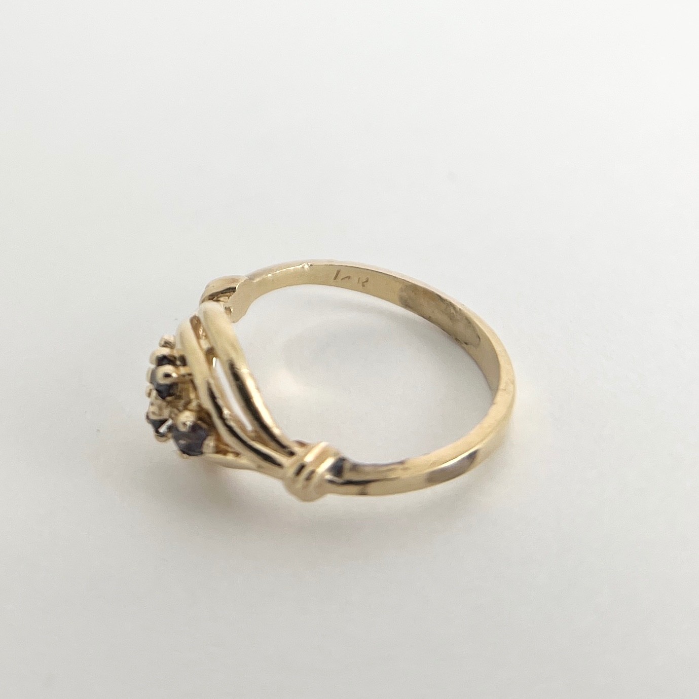 Vintage 1930's 1940's Amethyst Cluster Gemstone Ring 14K Gold, 1.94 Grams