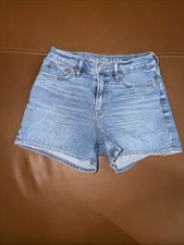 American Eagle Strigid Women s Relaxed Denim Blue Shorts Size 00