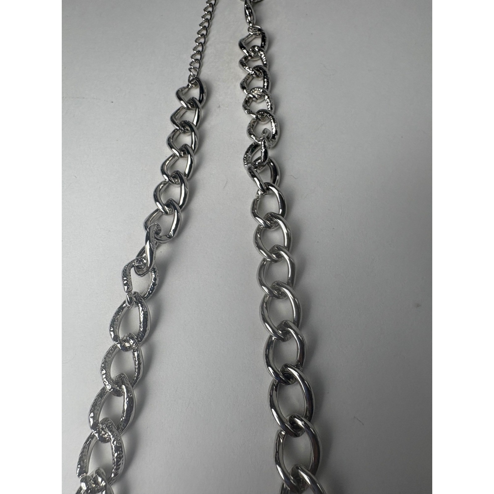 Melania Silver Chunky Chain Statement Necklace In… - image 3