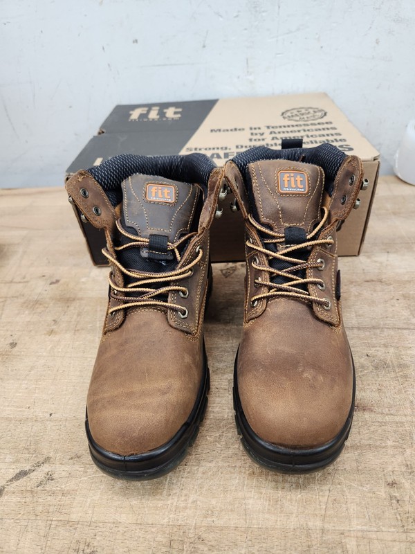 Fit Men’s Leather Safety Boots (621-100 Mason) US: 7.5W -NEW/OPEN BOX-