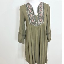 Artesia Shift Dress Embroidered Open Neck Green Boho Peasant Sleeves Medium