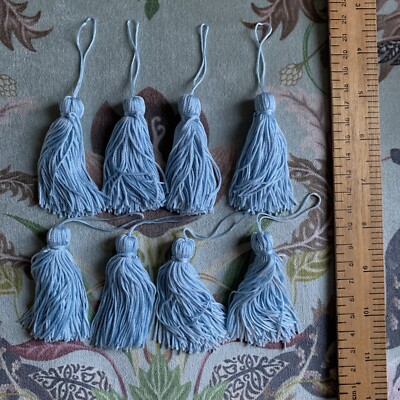 8er Set hochwertiger himmelblauer seidiger Kettenlampenschirm Quasten 6,5cm-7cm
