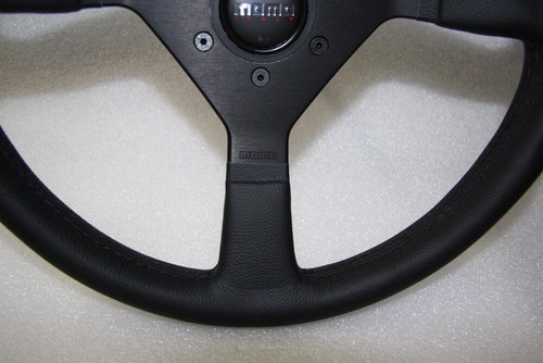 Momo Leder Sportlenkrad Montecarlo 350mm schwarz black steering wheel volante - Afbeelding 3 van 5
