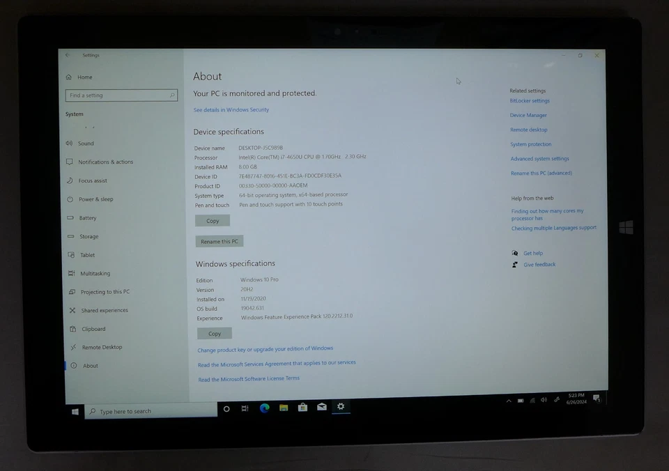 Microsoft Surface Pro 3, 13",Silver, Win 10 pro, i7, 8GB, 256GB- Has red lock - Image 4 of 4