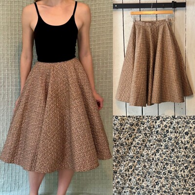 Vintage 50s Beige Black Calico Floral Rockabilly Quilted Full Circle