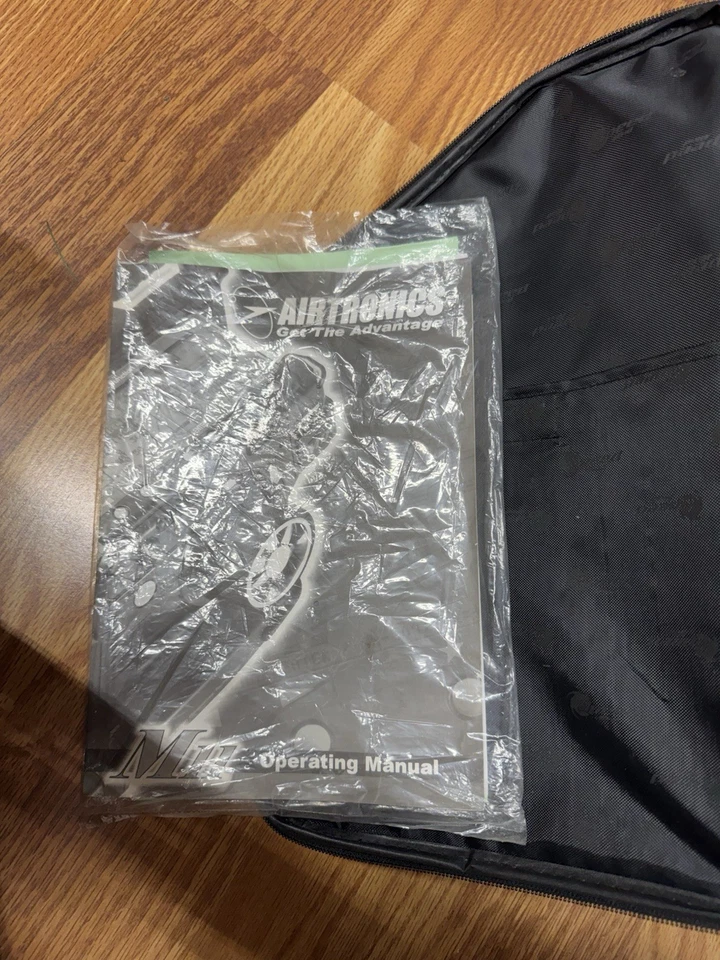 Airtronics M11 Multi Function Transmitter with 2.4Ghz System, 27 MHz Mod/ Rec. - Image 3 of 4