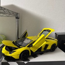 AUTOart 1/18 Lamborghini Aventador LP720-4 50th Anniversario