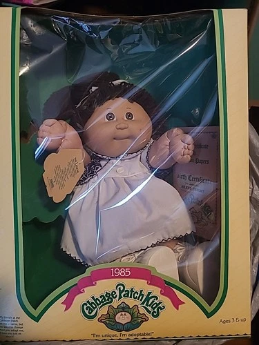 NIB Coleco 1985 Cabbage Patch Girl Brown Eyes/Hair Ponytail, Navy/White Dress