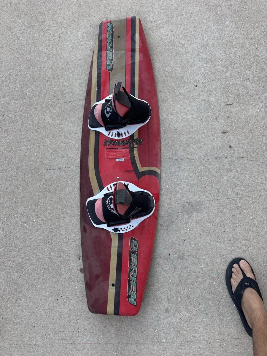 Wakeboard O'Brien Heretic 140 - Longueur 55 Pouces, Sans Fixations - Occasion En Bon état De Fonctionnement