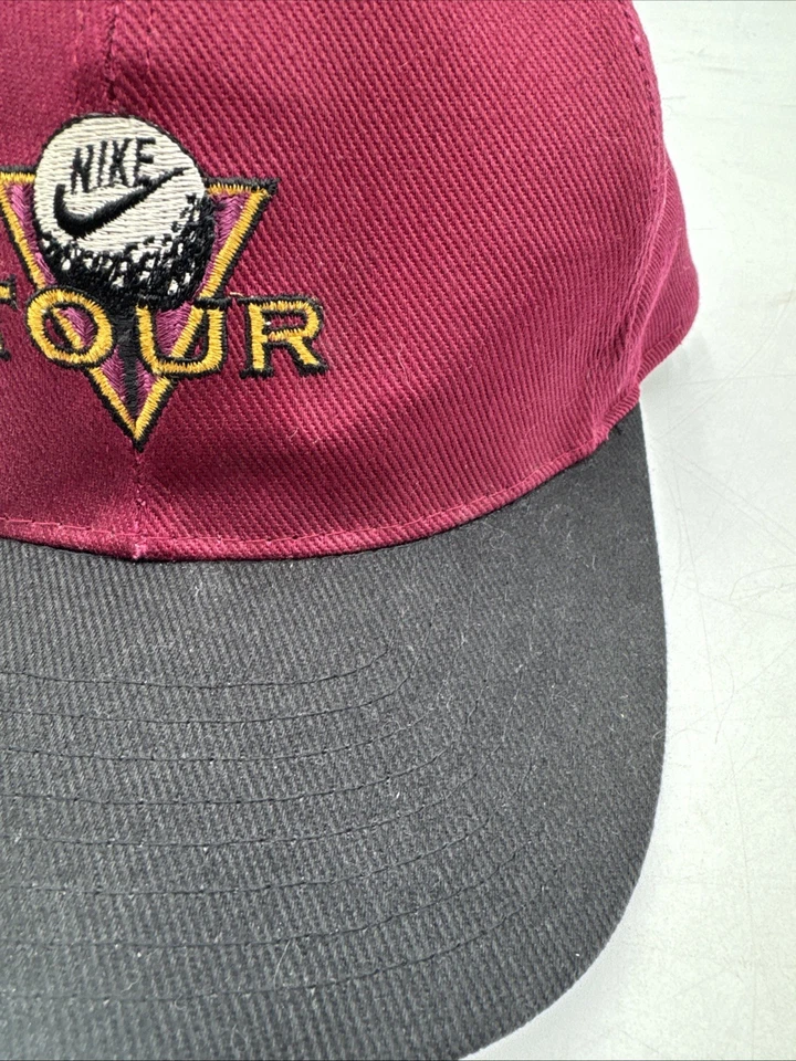 Gorra vintage Nike Tour Golf años 90 Y2K SnapBack borgoña negra ¡Rara! Foto 4 de 4