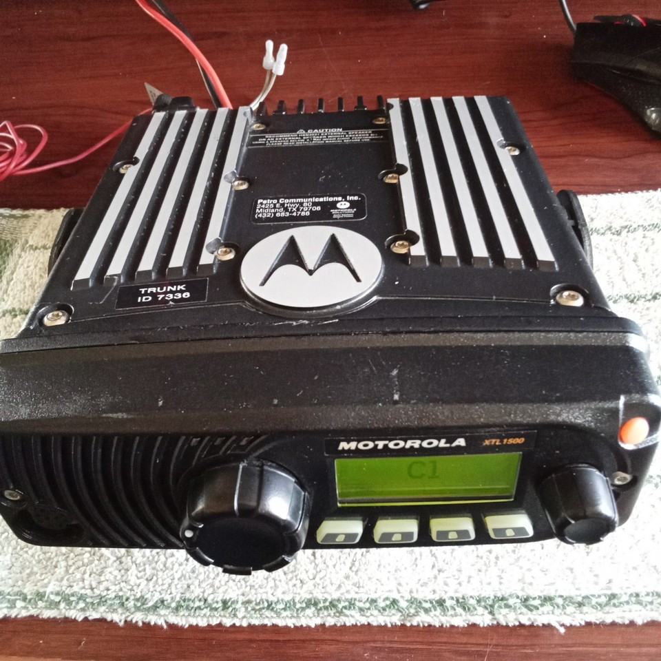 Répéteur Motorola SLR5500 VHF - 136-174MHz, 1-50W - Neuf