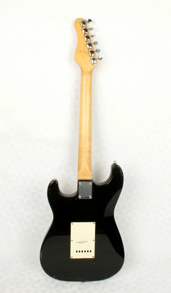 *Guitarra eléctrica Behringer Foto 2 de 4