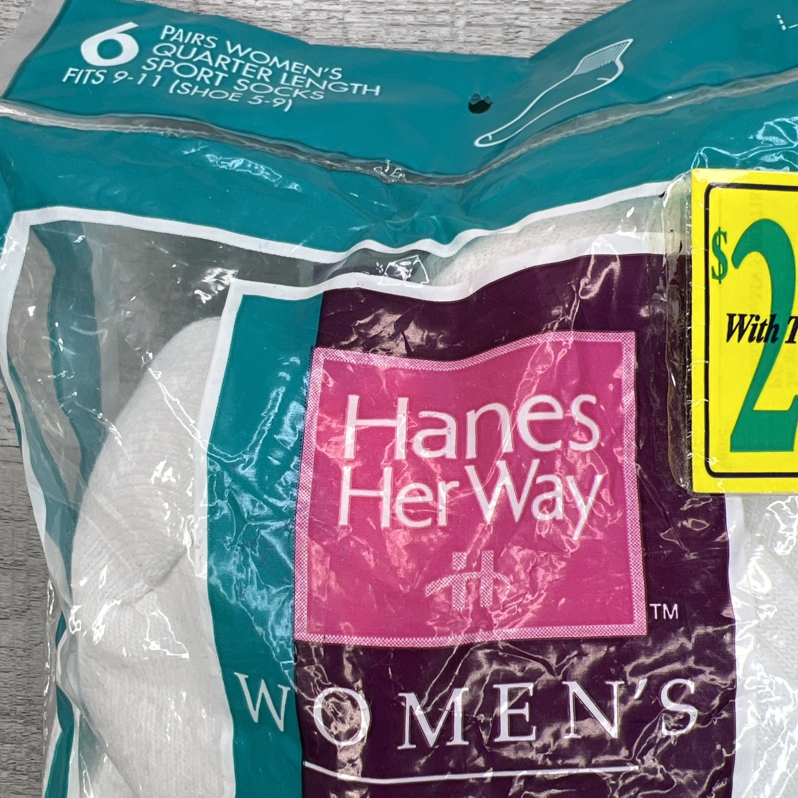 Vintage 6 Pairs Hanes Her Way Sport Socks Cotton Blend White Sock Size