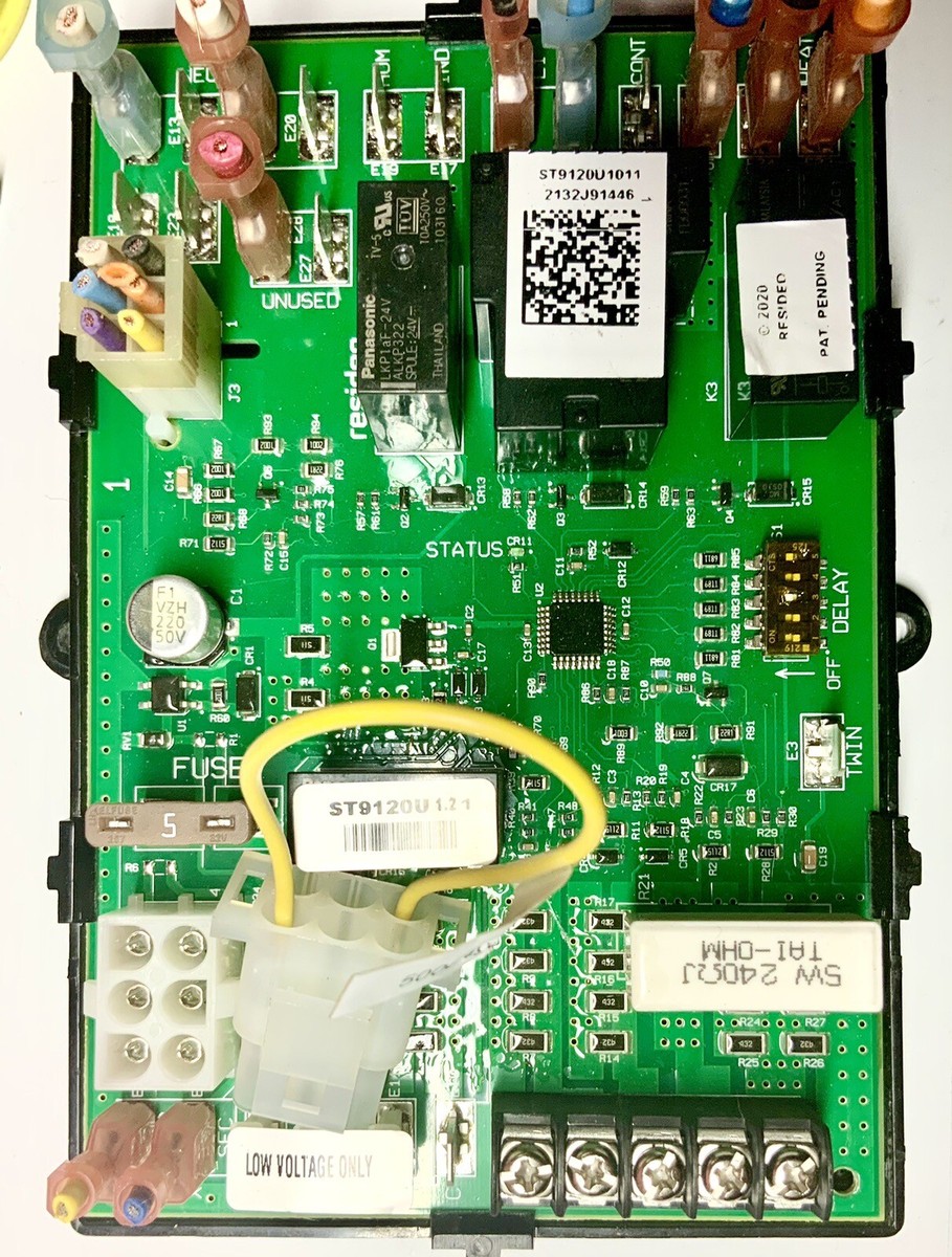 Scheda Di Controllo Forno Honeywell ST9120C2010 – Nuova OEM, Ricambio Originale