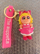 MUPPETS "MISS PIGGY"  KEYCHAIN / BACKPACK CLIP -PVC 3D -NEXT DAY SHIPPING