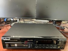 Pioneer Elite PD-M59 6-Disc CD Changer, READ