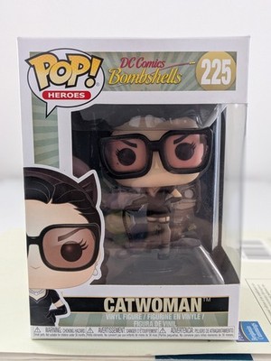 Funko Pop! Vinyl: DC Universe - Catwoman (DC Bombshells) (Black) #225