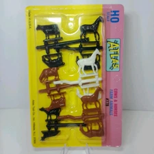 Atlas HO Scale Cows and Horses Farm Animals #778 Sealed on Card Vintage