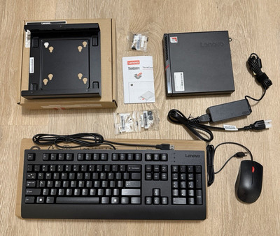 Lenovo M715Q AMD Pro Quad Core 1TB HDD 8GB DDR4 Win10 Pro Tiny Desktop SET