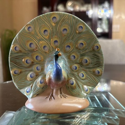 Herend Golden Peacock Porcelain Figurine, Handpainted #5074-MINT
