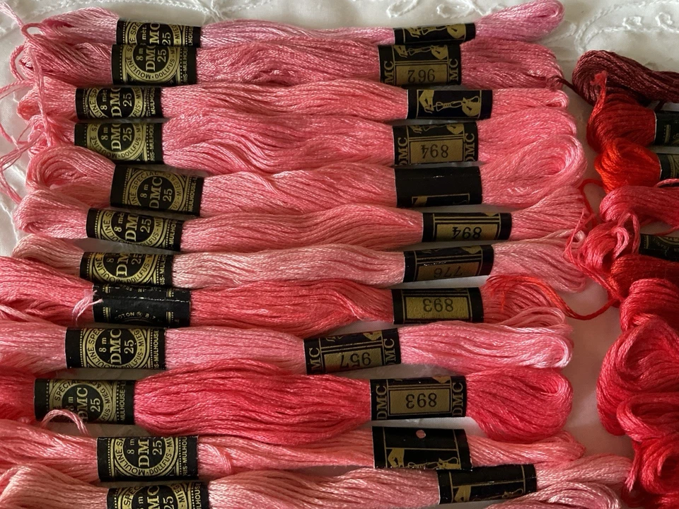 DMC 25 Mouline Special 8M Cotton Embroidery Thread Lot of 31 Pinks Reds - Image 2 of 4