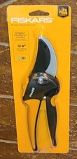 Fiskars Pruner ~Cuts up to 3/4" Branches & Stems~ Item #7944