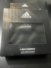 NEW knee pads  Adidas Unisex Adult 5 Inch Volleyball Kneepads black Pair M