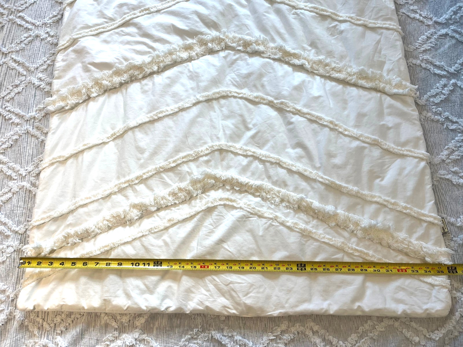 Sweet Jojo Design White Cotton Crib Baby Toddler Comforter Quilt Textured Fringe