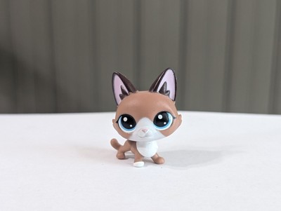 Littlest Pet Shop LPS #2-72 Radar Snowcat Mini Pet Preowned LPS