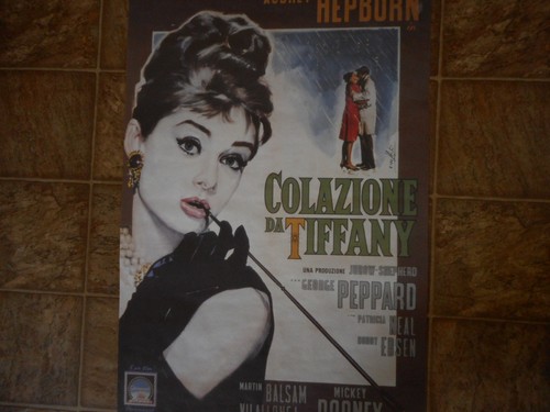 BREAKFAST AT TIFFANY'S Movie POSTER 23.5x36 Italian Audrey Hepburn preowned - Picture 3 of 11