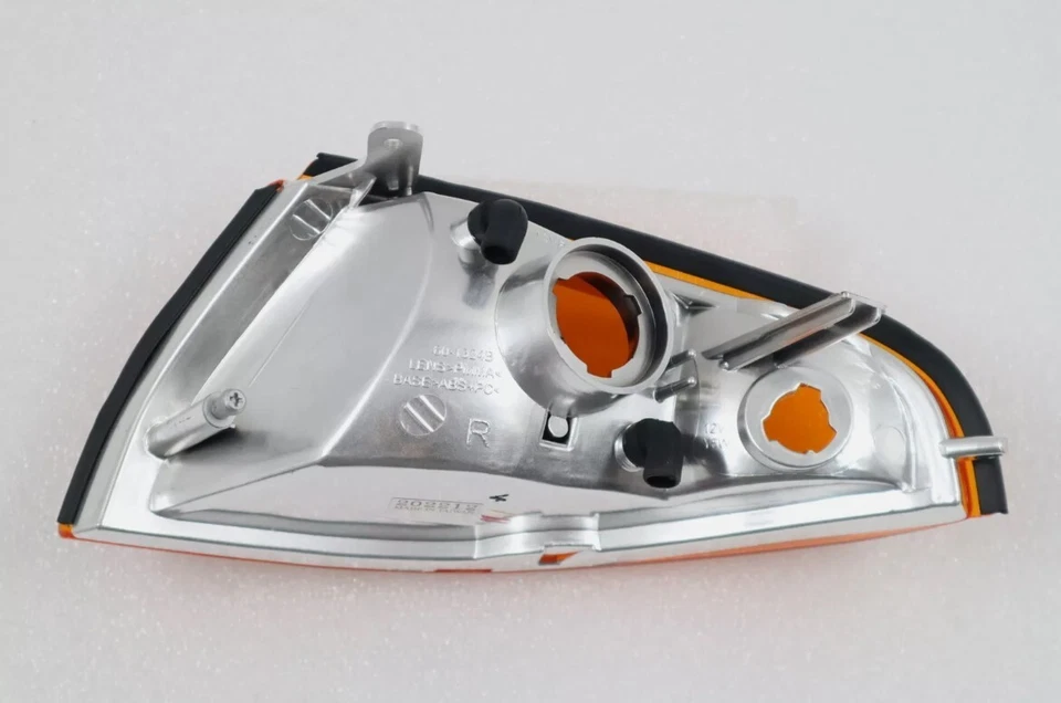 Amber Corner Indicator Signal Light for 1989-1994 Nissan Skyline R32 GTST - Image 4 of 4