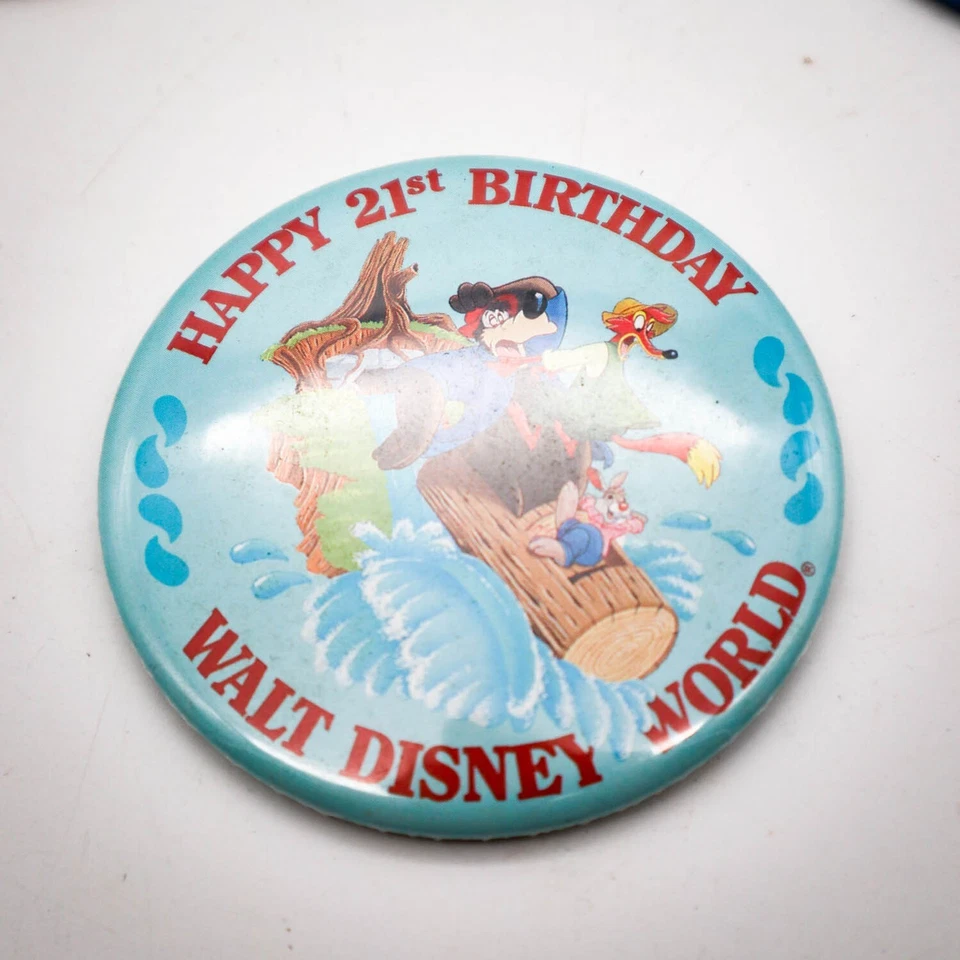 Lote 6 Prendedores Botón Miembro del Elenco Parques Disney De Colección WDW Cumpleaños 17 18 19 20 21 Foto 3 de 4