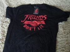 15+ Film Tv Memorabilia Bundle Wearable tshirt M MEDIUM zbox FRIENDS DONT LIE ST