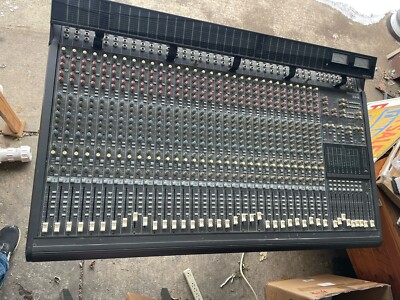 Mackie 32 8 8-BUS Audio Mixing Console + Power Supply