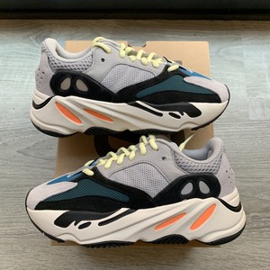 wave runner 700 size 4