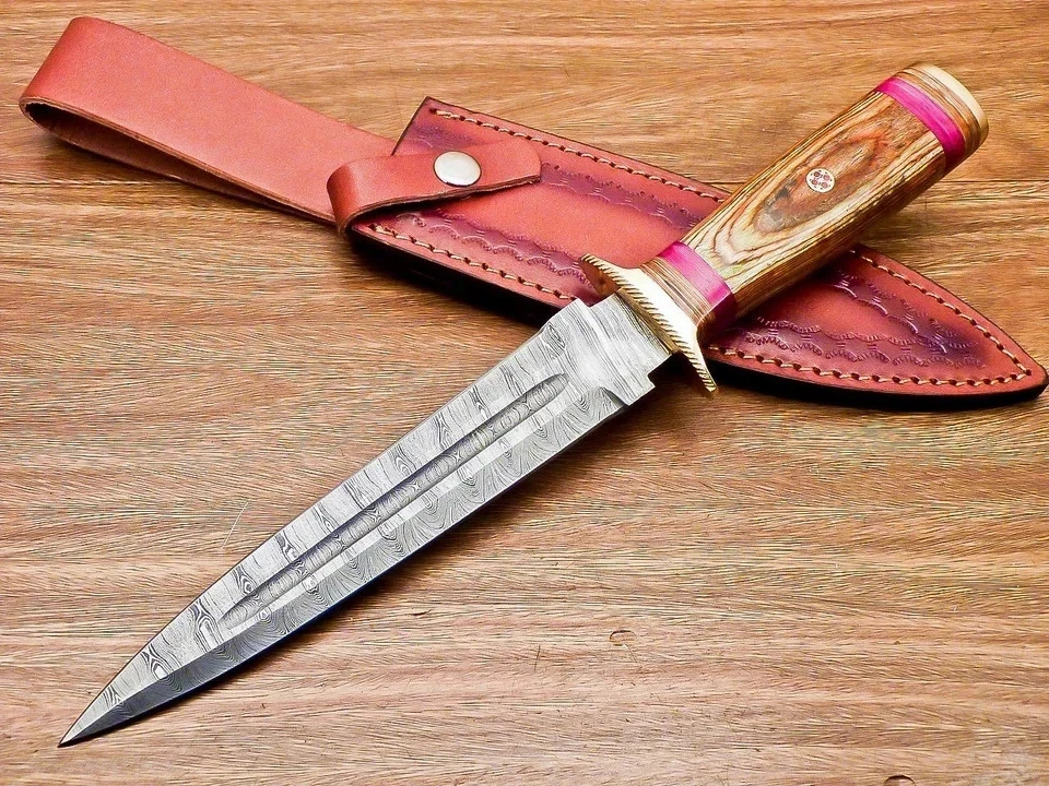 Authentic Hand Forged Damascus Steel Blade Dagger Hunting Knife Wood Handle