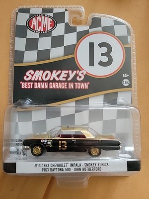 acme 1/64 1963 chevrolet impala smokey yunick 13 chase version 