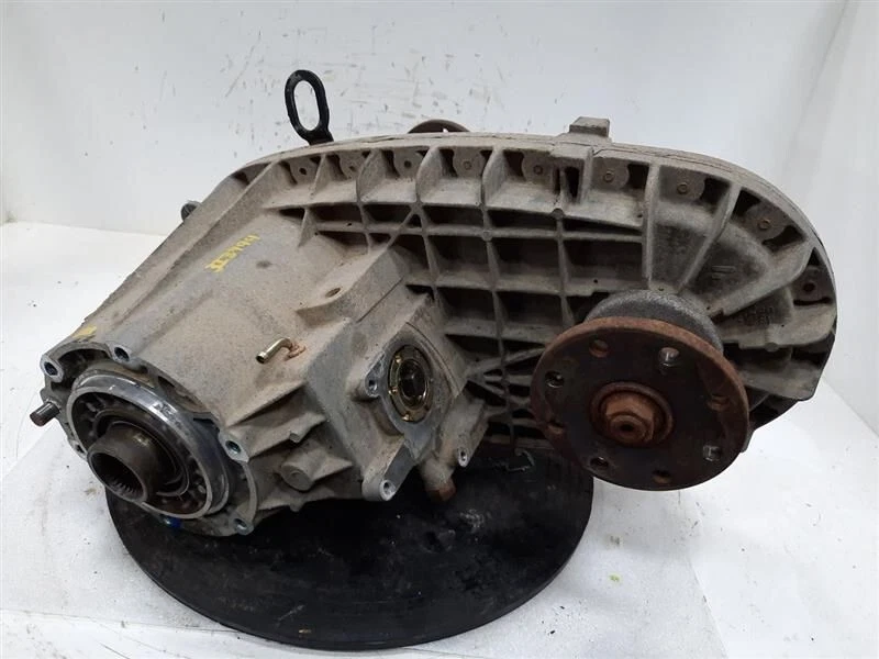 2003-2010 Ford F250SD, F350SD,F450SD Transfer Case Assembly OEM - Image 2 of 4