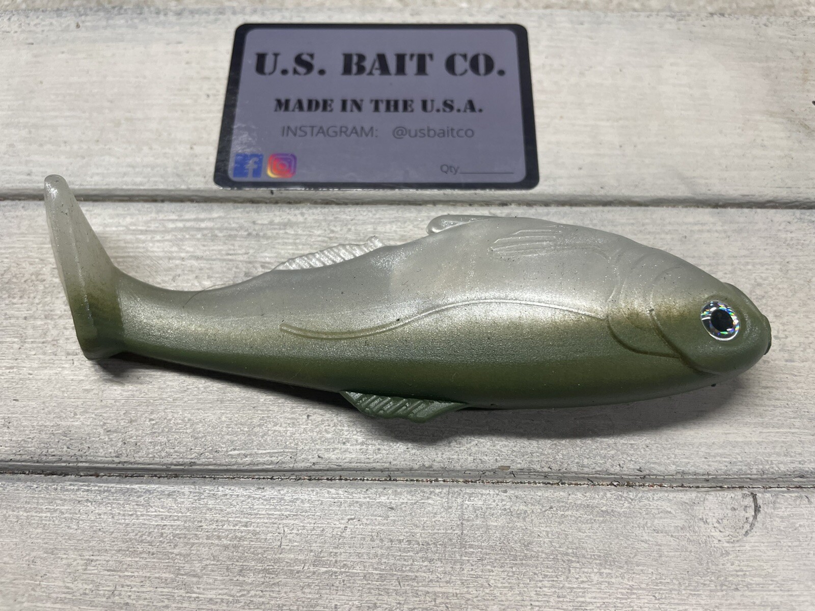 Weedless Swimbait 6” Color Green Back Shad Lot Of 1 Bait - Image 3